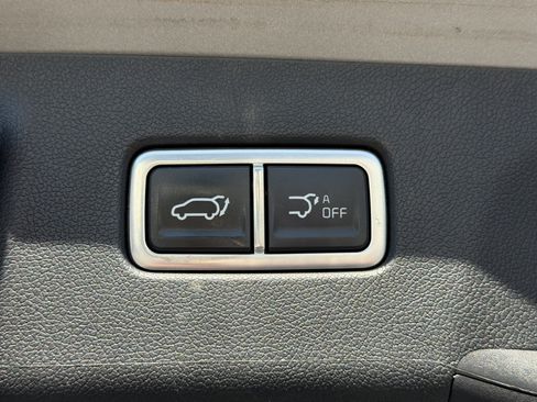 Used 2024 Kia Sorento SX Prestige w/ Sage Leather Package image 17