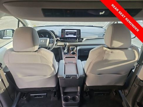 Used 2022 Toyota Sienna LE image 20