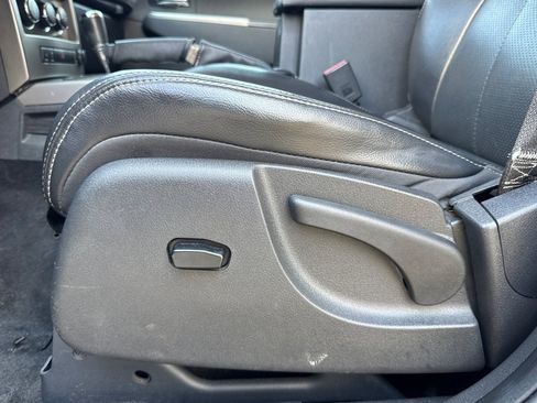 Used 2012 Jeep Liberty Limited Jet RWD image 15