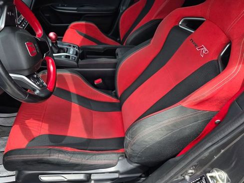 Used 2019 Honda Civic Type R image 16