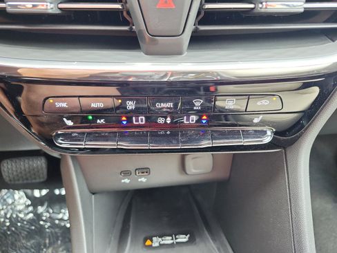 New 2026 Buick Encore GX Avenir w/ Avenir Technology Package AWD/4WD image 16
