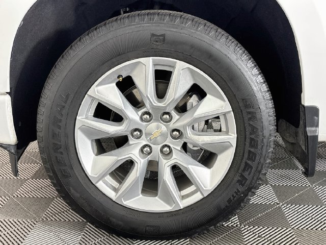 Used 2022 Chevrolet Silverado 1500 Custom RWD image 33