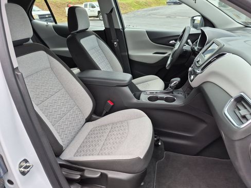 Certified 2022 Chevrolet Equinox LS AWD/4WD image 28