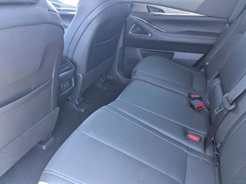 Certified 2026 INFINITI QX60 Luxe w/ Cargo Package AWD/4WD image 14
