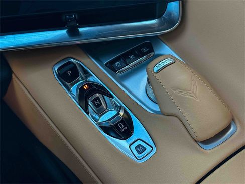 Used 2020 Chevrolet Corvette Stingray Preferred Cpe w/ 2LT Preferred Equipment Group image 28