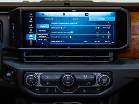 Used 2026 Jeep Gladiator Sport image 37