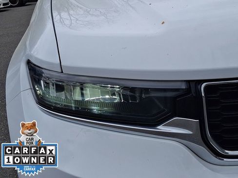 Used 2023 Jeep Grand Cherokee L Limited image 9