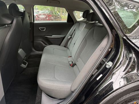 Used 2025 Kia K4 FWD image 37