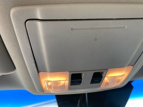 Used 2012 Ford Taurus Limited image 16