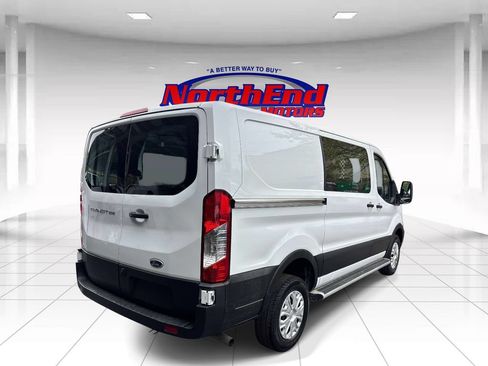 Used 2024 Ford Transit 250 Low Roof w/ Exterior Upgrade Package RWD image 3