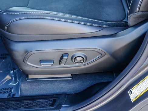 New 2025 Jeep Grand Cherokee Altitude image 22