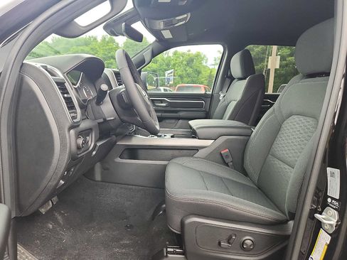 New 2026 RAM 1500 Big Horn w/ Night Edition AWD/4WD image 9