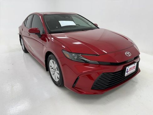 Used 2025 Toyota Camry LE FWD image 2