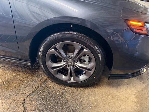 Used 2023 Honda Accord EX-L image 29