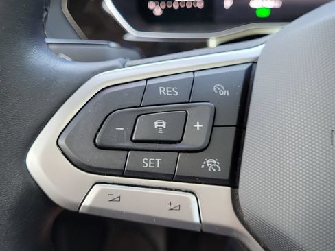 Used 2022 Volkswagen Jetta SE FWD image 16