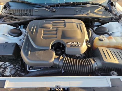 Used 2020 Dodge Challenger SXT image 18