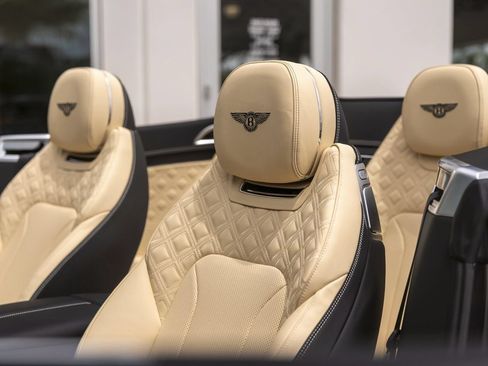 Certified 2024 Bentley Continental GT V8 AWD/4WD image 28