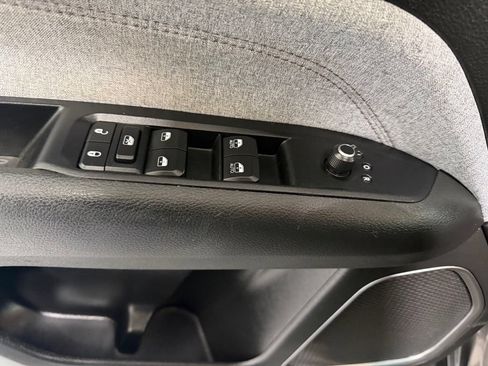 Used 2022 Jeep Compass Latitude AWD/4WD image 11