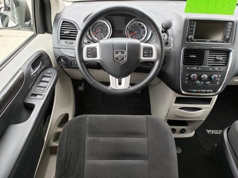 Used 2017 Dodge Grand Caravan SE w/ Power Window Group image 16