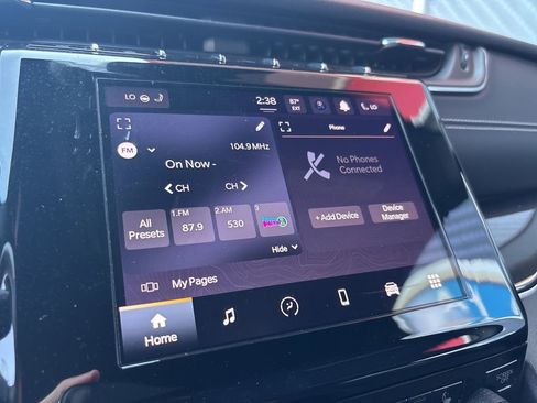 Used 2022 Jeep Grand Cherokee Altitude image 38