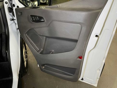 Used 2023 Ford Transit 250 Medium Roof AWD w/ Load Area Protection Package image 9