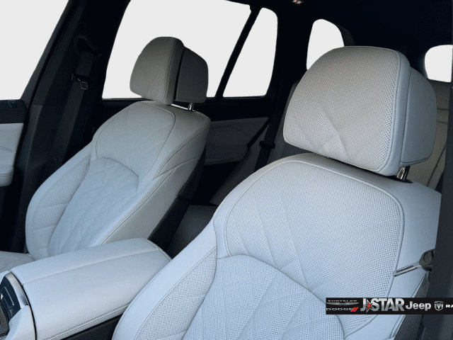Used 2026 BMW X5 M60i w/ Executive Package AWD/4WD image 11