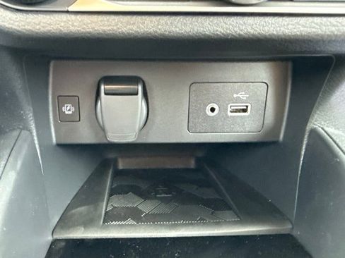 New 2025 Nissan Versa SV w/ Trunk Package image 26