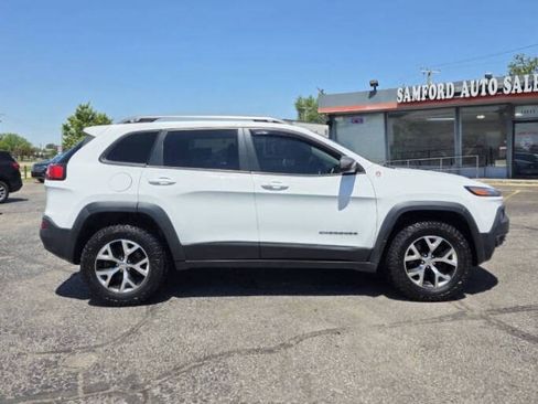 Used 2015 Jeep Cherokee Trailhawk w/ Comfort/Convenience Group AWD/4WD image 6