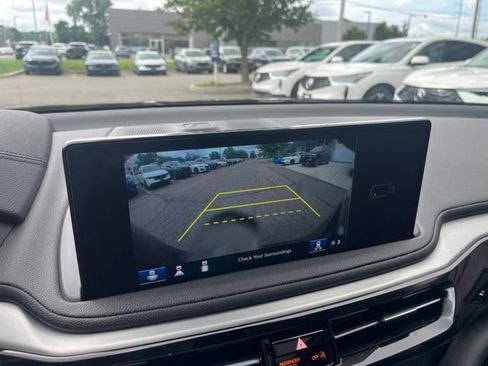 Used 2025 Acura MDX SH-AWD image 39