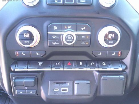 Used 2022 GMC Sierra 2500 SLT AWD/4WD image 18