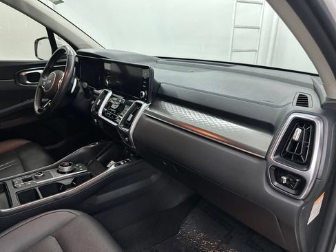 Used 2023 Kia Sorento EX AWD/4WD image 27