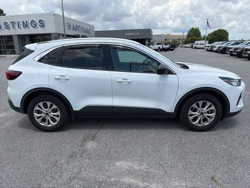 Certified 2024 Ford Escape Active FWD image 7