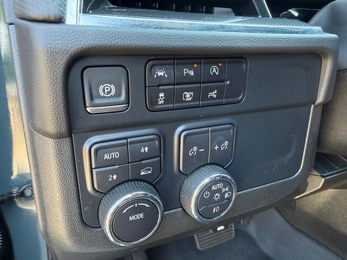 Used 2025 Chevrolet Tahoe RST w/ Comfort Package AWD/4WD image 17