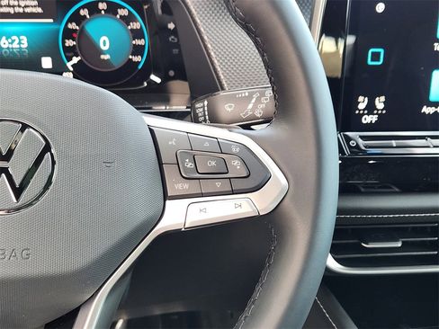 New 2026 Volkswagen Atlas Cross Sport SEL R-Line image 10