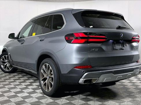 Certified 2024 BMW X5 xDrive40i w/ Premium Package AWD/4WD image 5