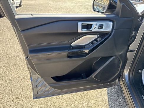 Used 2021 Ford Explorer ST w/ ST Street Pack AWD/4WD image 16