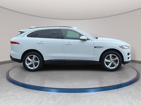 Used 2019 Jaguar F-PACE Premium AWD/4WD image 4