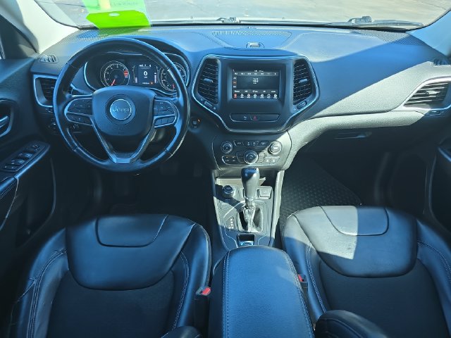 Used 2020 Jeep Cherokee Latitude Plus w/ Cold Weather Group AWD/4WD image 20