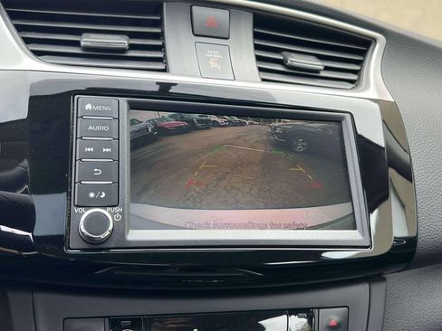 Used 2019 Nissan Sentra SV w/ Special Edition Package FWD image 29