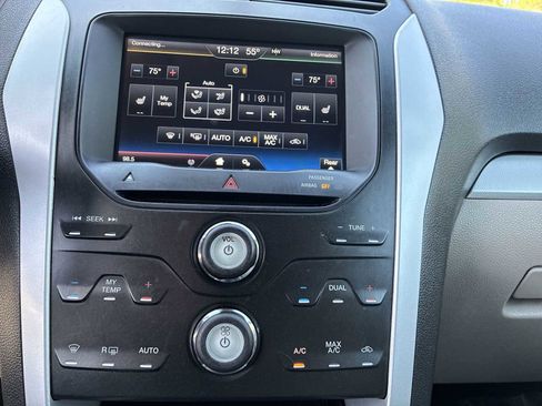 Used 2011 Ford Explorer XLT w/ 202A Rapid Spec Order Code AWD/4WD image 16
