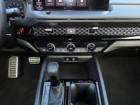 Used 2023 Honda Accord Sport image 19