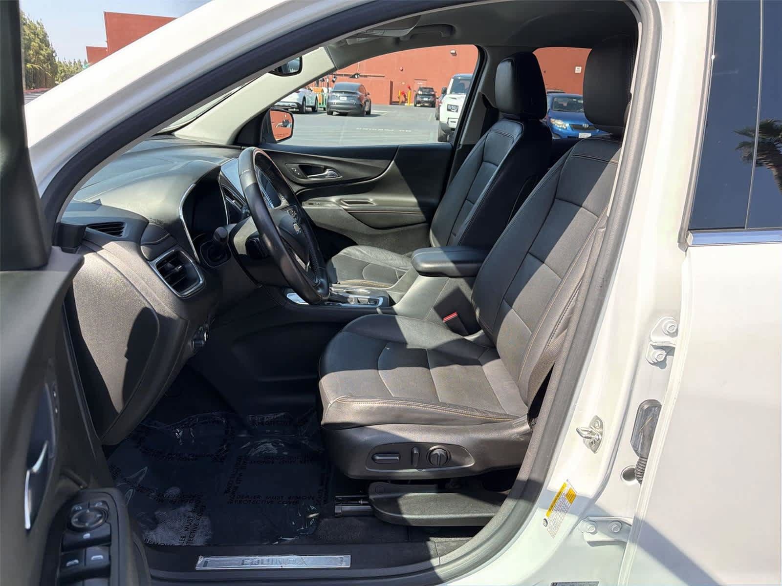 Used 2021 Chevrolet Equinox Premier FWD image 12