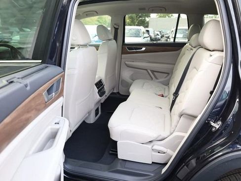 New 2026 Volkswagen Atlas SE image 24