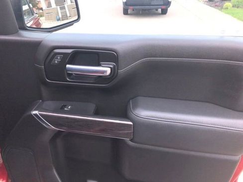 Used 2021 Chevrolet Silverado 1500 LTZ AWD/4WD image 12