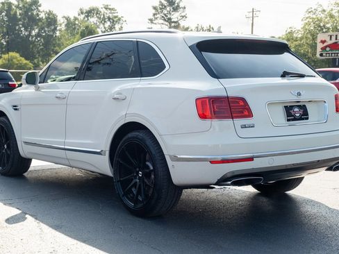 Used 2018 Bentley Bentayga Activity image 34