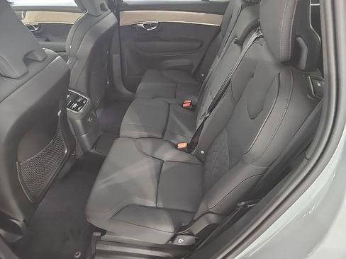 New 2026 Volvo XC90 T8 Plus w/ Protection Package Premier AWD/4WD image 23
