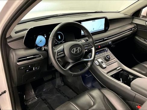 Used 2023 Hyundai Palisade Limited FWD image 15