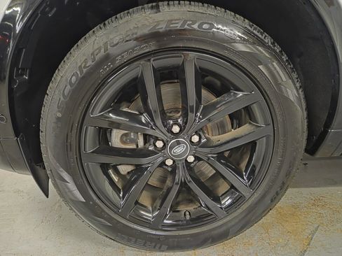 Used 2024 Land Rover Discovery Sport Dynamic SE AWD/4WD image 13