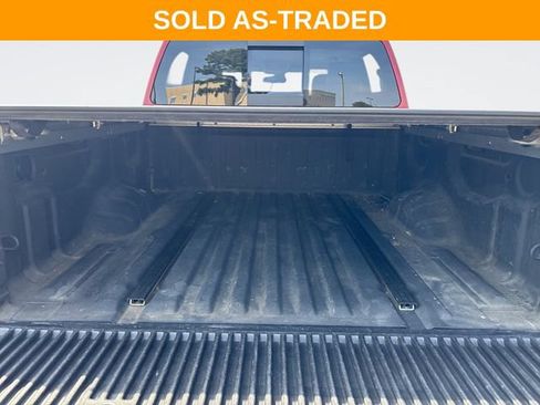 Used 2018 Nissan Titan SL AWD/4WD image 23