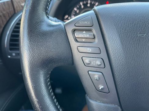 Used 2020 Nissan Armada SL w/ Premium Package image 17